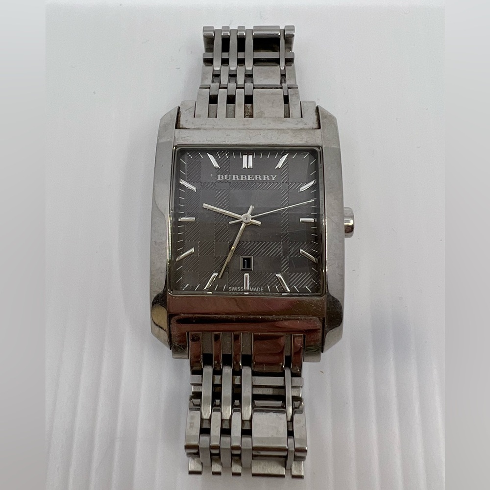 Burberry BU1568 Men's Stainless Steel Check-Pattern Watch